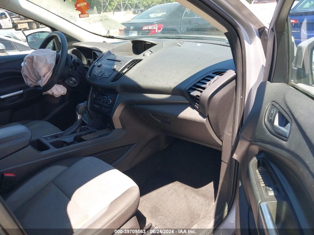 Ford ESCAPE SE 2017 1FMCU0GD0HUC63048 Image 5
