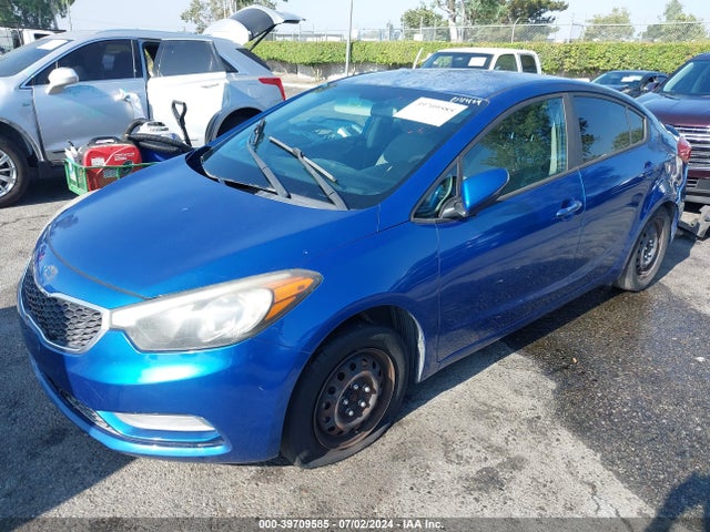 KIA FORTE LX 2015 KNAFX4A69F5295673 Image 2