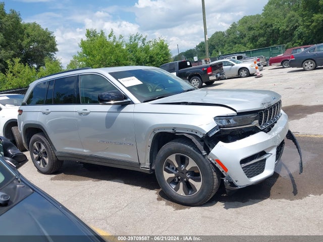 Jeep Grand Cherokee 4xe 2024 1C4RJYB6XRC132392 Image 13