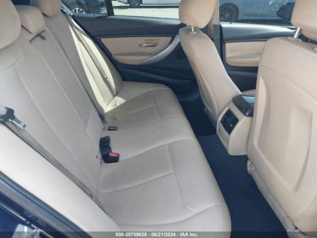 WBA8E1G36HNU15846 BMW 320i
