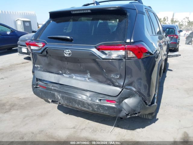2T3C1RFV2RW303677 Toyota Rav4 Xle Premium