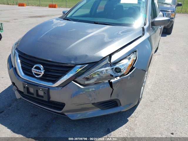 39709796 :رقم المزاد ، 1N4AL3AP8HC139141 vin ، 2017 Nissan Altima 2.5/2.5 S/2.5 Sl/2.5 Sr/2.5 Sv مزاد بيع