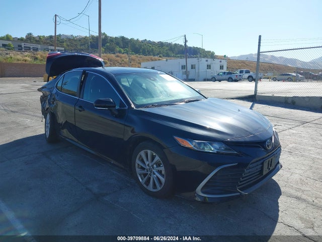 Toyota CAMRY LE 2021 4T1R11AK9MU611665 головне зображення