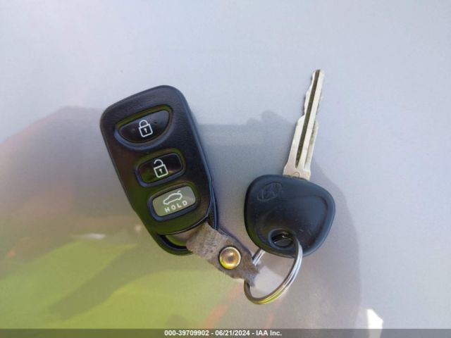 KMHDH4AE4GU512189 Hyundai ELANTRA SE