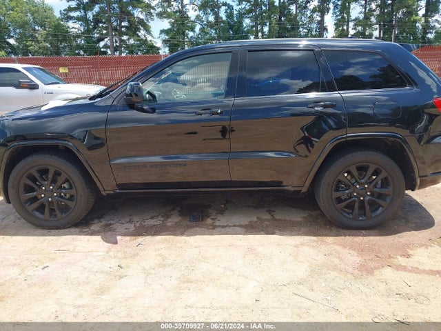 1C4RJEAG1KC530668 Jeep Grand Cherokee Altitude 4x2