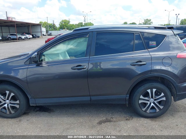 Toyota RAV4 LE 2017 JTMZFREV6HJ106456 Image 14