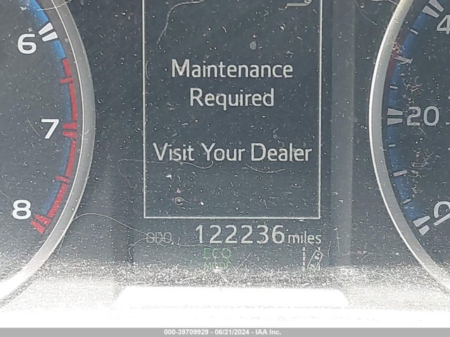 Toyota RAV4 LE 2017 JTMZFREV6HJ106456 Image 15
