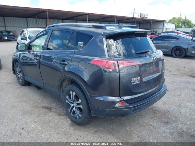Toyota RAV4 LE 2017 JTMZFREV6HJ106456 Image 3