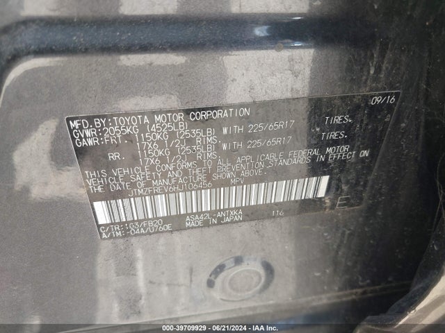 Toyota RAV4 LE 2017 JTMZFREV6HJ106456 Image 9