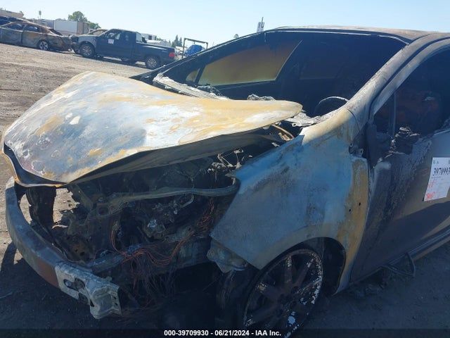 Toyota Prius C Two 2017 JTDKDTB3XH1596021 Image 10