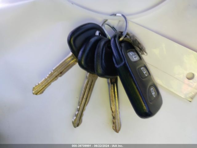 5NPDH4AE4FH607168 Hyundai ELANTRA SE