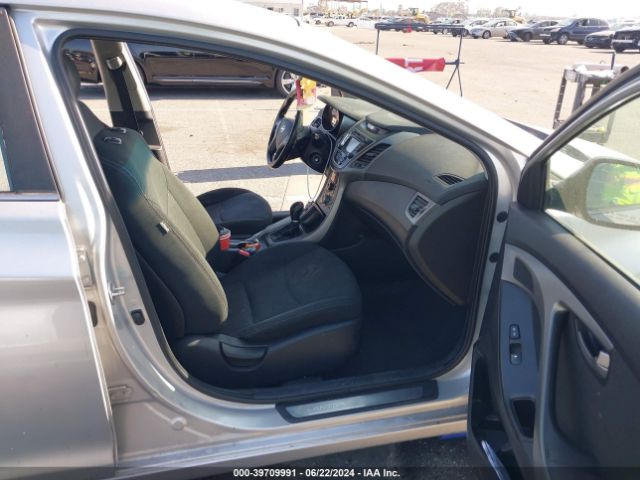 5NPDH4AE4FH607168 Hyundai ELANTRA SE