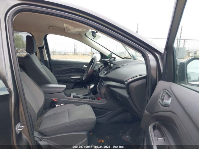 1FMCU9GD6KUB55786 Ford ESCAPE SE