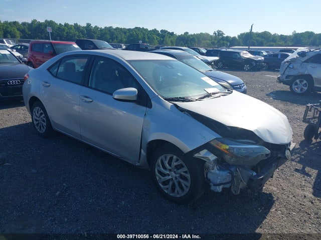 Toyota COROLLA LE 2018 2T1BURHE8JC041033 zdjęcie główne