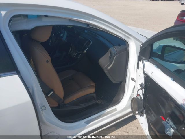 1G4GB5G34GF154669 Buick Lacrosse Leather