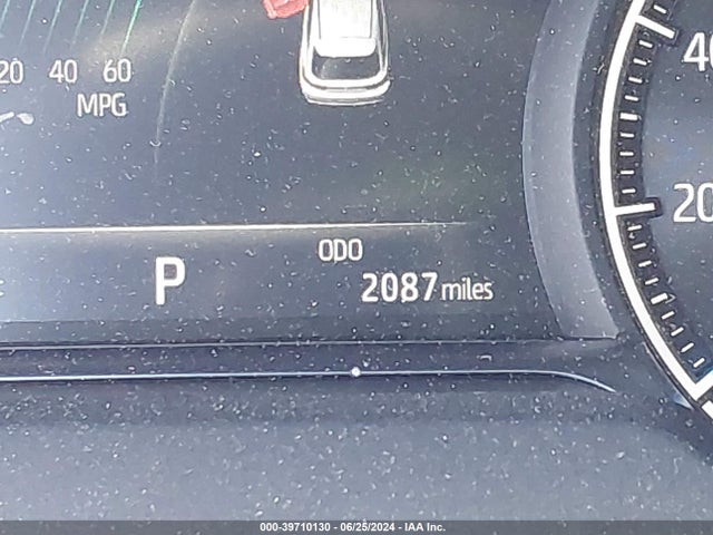Toyota Venza Xle 2024 JTEAAAAHXRJ159039 Image 16