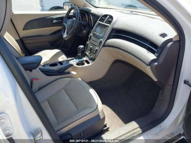 1G11D5SL7FF178614 Chevrolet MALIBU 2LT