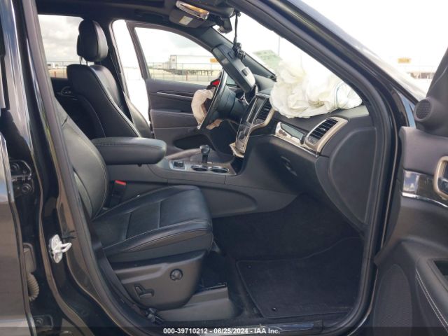 1C4RJFCG2FC665831 Jeep Grand Cherokee Overland