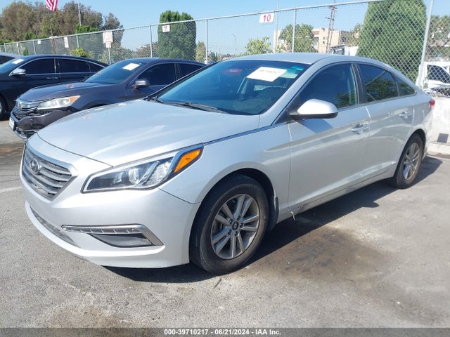 Hyundai SONATA SE 2015 5NPE24AF2FH055796 Image 2