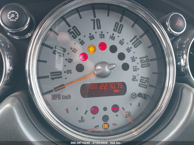 2005 MINI COOPER S WMWRH33455TF83378 Photo 6