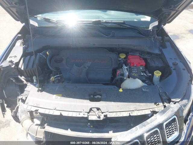 3C4NJCCBXLT155535 Jeep Compass Limited Fwd