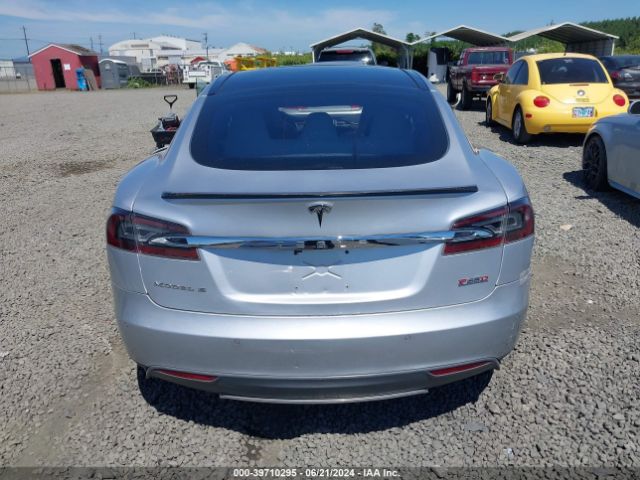 5YJSA1H21EFP63302 Tesla Model S P85d