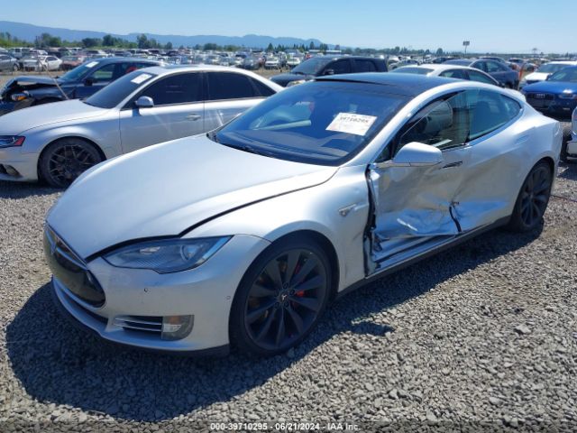 5YJSA1H21EFP63302 Tesla Model S P85d