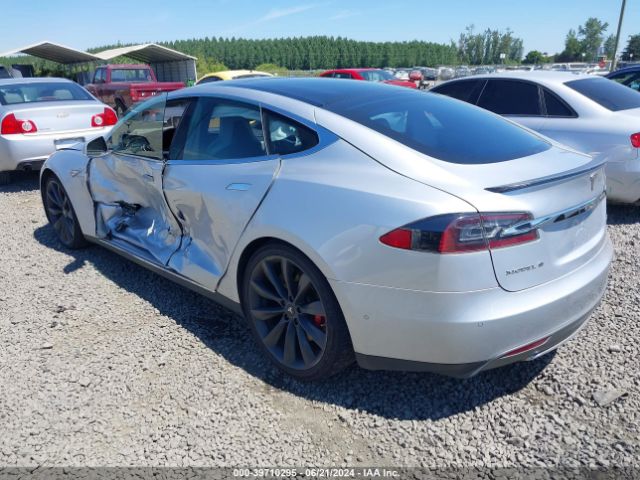 5YJSA1H21EFP63302 Tesla Model S P85d