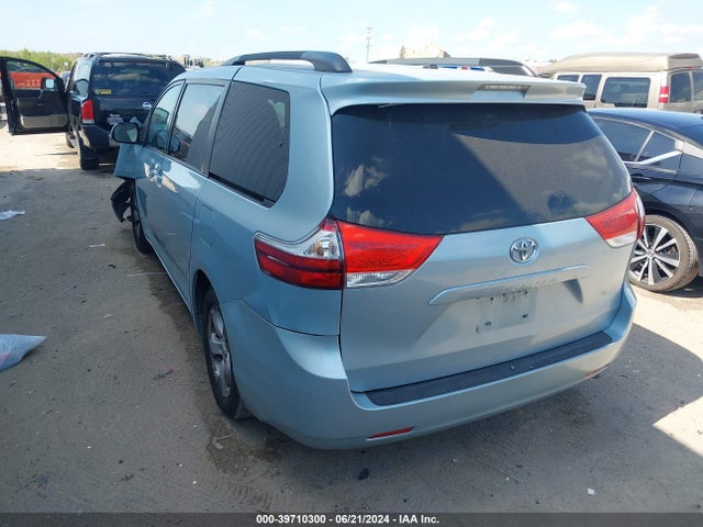 Toyota Sienna Le 8 Passenger 2015 5TDKK3DC7FS590177 Image 3