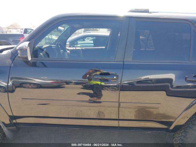 JTEZU5JR7K5206164 Toyota 4RUNNER SR5