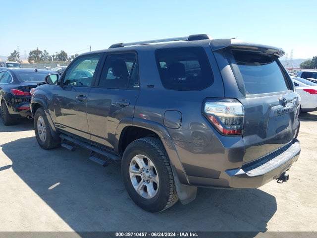 Toyota 4RUNNER SR5 2020 JTEZU5JRXL5225633 Image 3