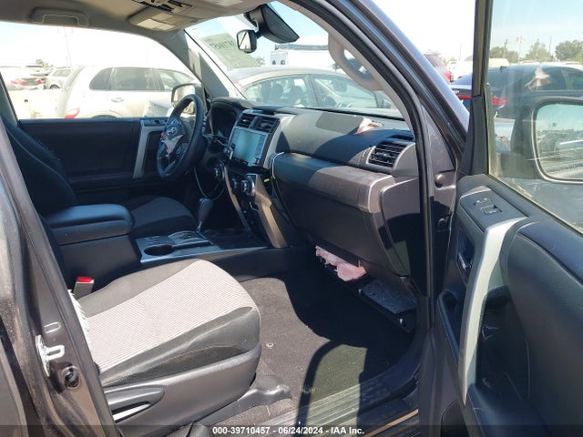 Toyota 4RUNNER SR5 2020 JTEZU5JRXL5225633 Image 5