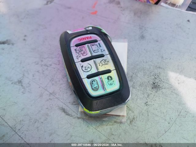 2C4RC1DG7MR512765 Chrysler Voyager Lxi