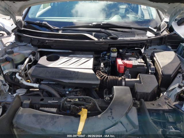 5N1BT3BB0NC695484 Nissan Rogue Sv Intelligent Awd