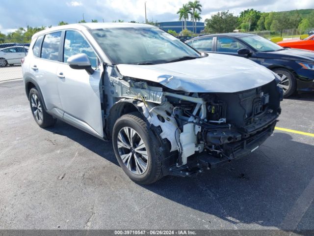 5N1BT3BB0NC695484 Nissan Rogue Sv Intelligent Awd