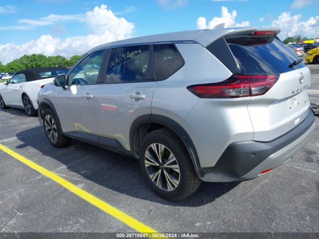 5N1BT3BB0NC695484 Nissan Rogue Sv Intelligent Awd