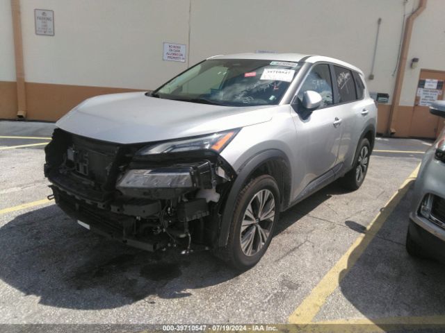 5N1BT3BB0NC695484 Nissan Rogue Sv Intelligent Awd