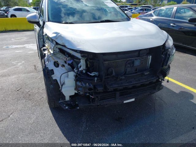 5N1BT3BB0NC695484 Nissan Rogue Sv Intelligent Awd