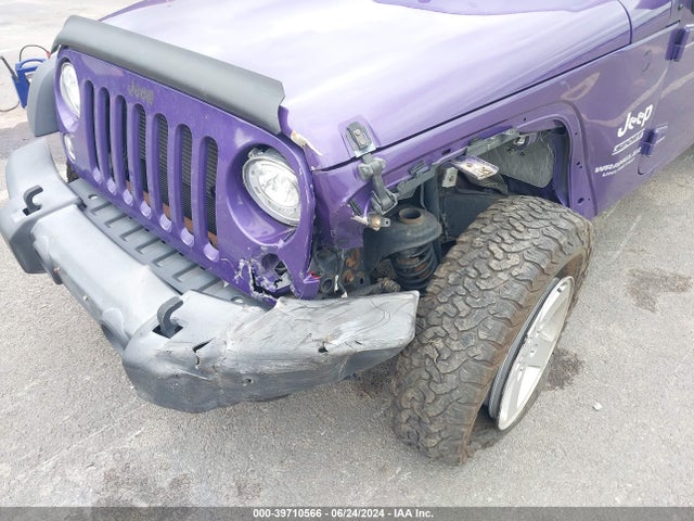 1C4HJWDG9HL735001 Jeep Wrangler Unlimited Sport 4x4