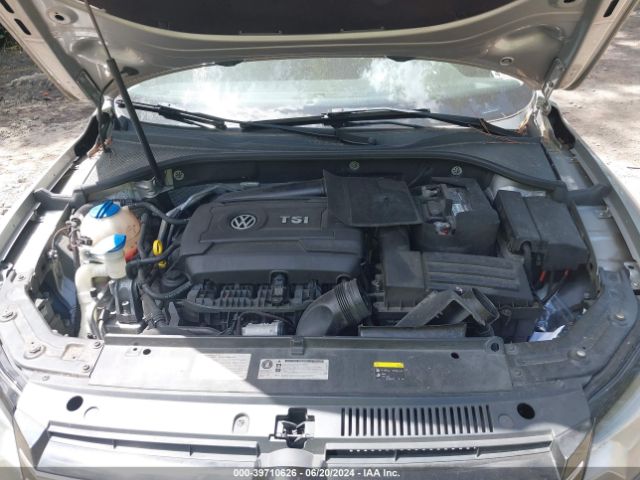 1VWAT7A33EC105275 Volkswagen Passat 1.8t Wolfsburg Edition