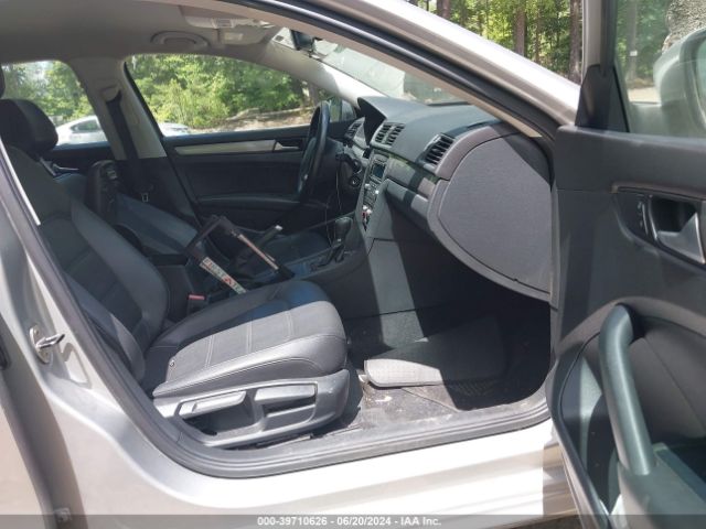 1VWAT7A33EC105275 Volkswagen Passat 1.8t Wolfsburg Edition