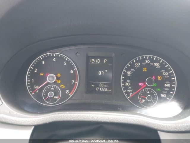 1VWAT7A33EC105275 Volkswagen Passat 1.8t Wolfsburg Edition