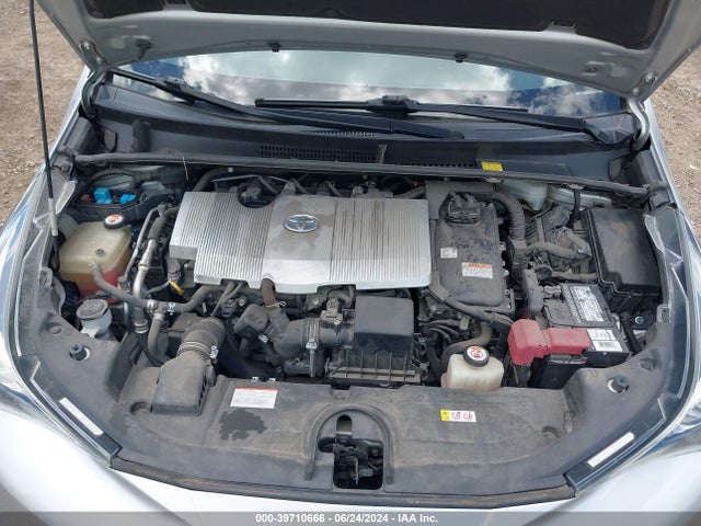 Toyota Prius Two 2018 JTDKBRFU2J3590316 Image 10