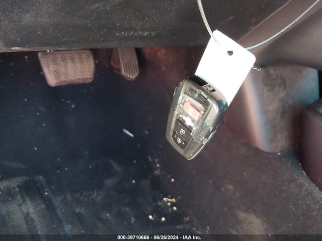 Toyota Prius Two 2018 JTDKBRFU2J3590316 Image 11