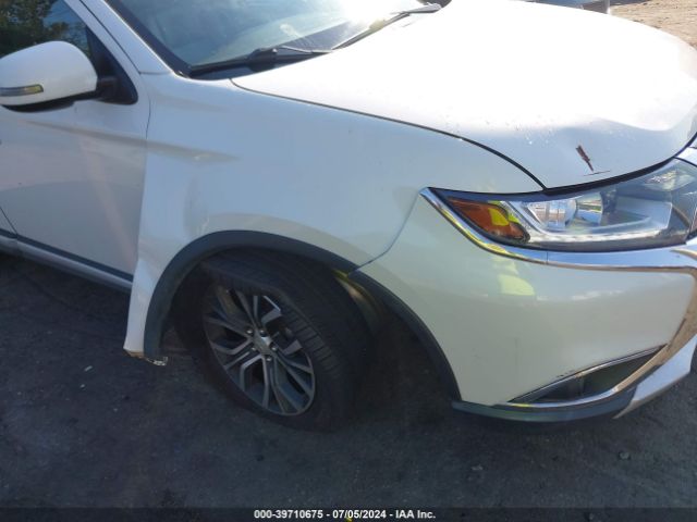 JA4AD3A39HZ065322 Mitsubishi Outlander Sel