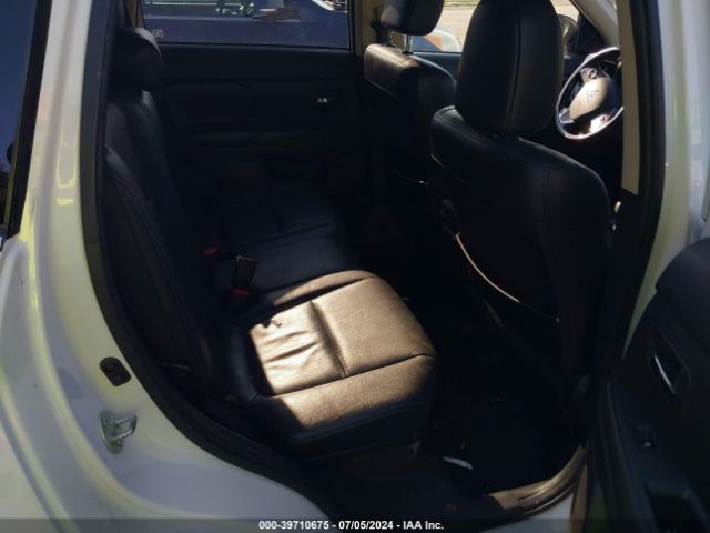 JA4AD3A39HZ065322 Mitsubishi Outlander Sel
