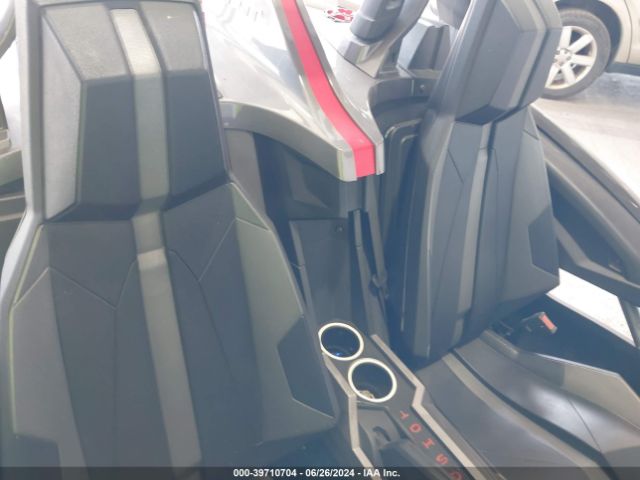 2015 POLARIS SLINGSHOT 57XAASFA6F5105240 Photo 7