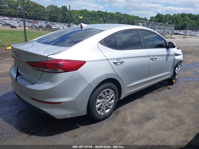 Hyundai ELANTRA SE 2017 KMHD74LF6HU403324 Image 4