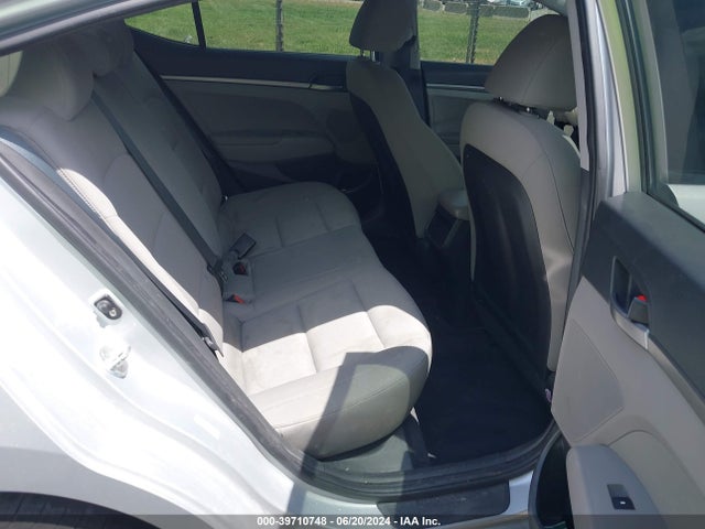 Hyundai ELANTRA SE 2017 KMHD74LF6HU403324 Image 8