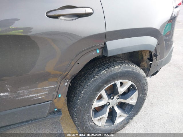 1C4PJMBS6EW161104 Jeep Cherokee Trailhawk